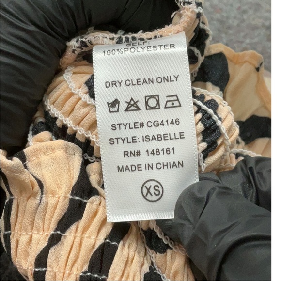 BuddyLove Isabella Smocked Crop Animal Zebra Top Women’s XS - Picture 5 of 5